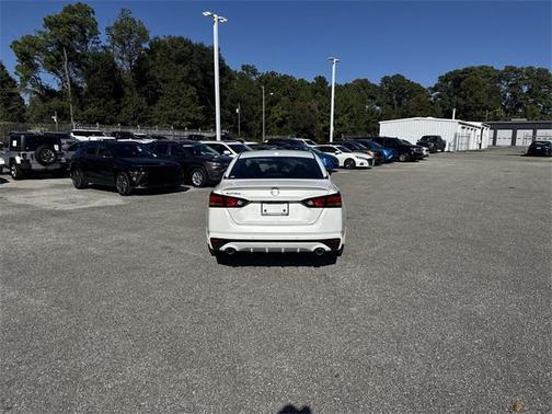 2025 Nissan Altima 2.5 SV