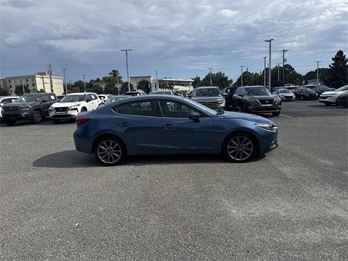 2018 Mazda Mazda3 Touring