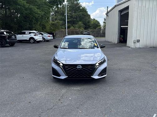 2023 Nissan Altima SR FWD
