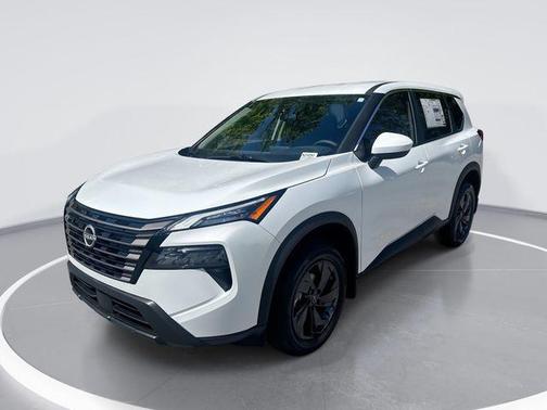 Everest White Pearl Tricoat 2026 Nissan Rogue SV