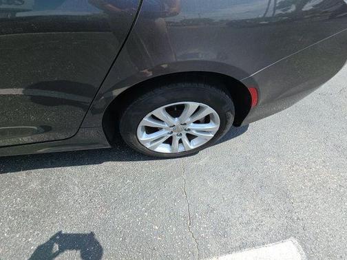 Granite Crystal Metallic Clearcoat 2015 Chrysler 200 Limited