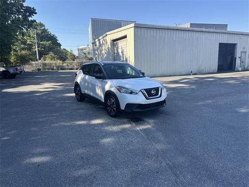 2020 Nissan Kicks SV