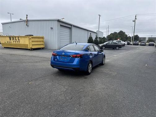 2022 Nissan Versa 1.6 S