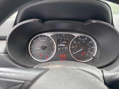 2022 Nissan Versa 1.6 S
