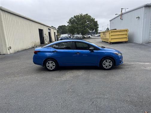 2022 Nissan Versa 1.6 S
