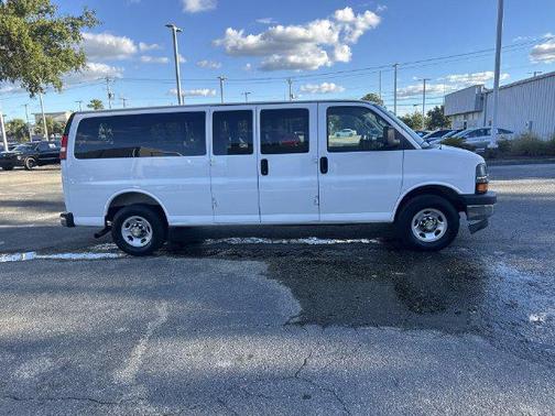 Summit White 2025 Chevrolet Express 3500 RWD 3500 Extended Wheelbase LT
