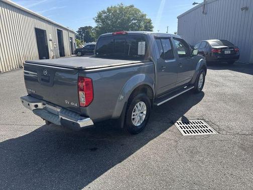 Gun Metallic 2018 Nissan Frontier SV
