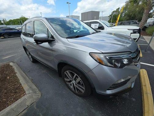 Lunar Silver Metallic 2016 Honda Pilot Touring