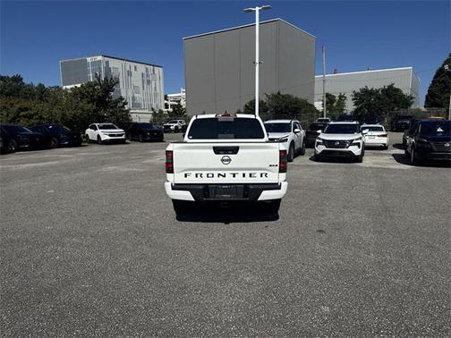 2026 Nissan Frontier SV