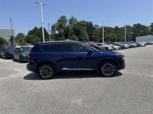 2025 Nissan Rogue Platinum