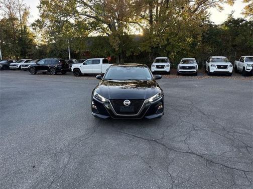 2021 Nissan Altima SR FWD