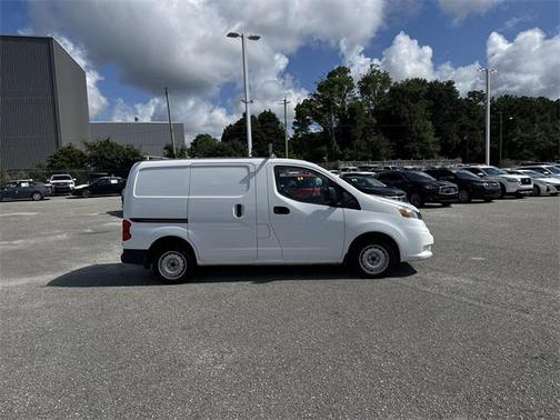 2021 Nissan NV200 S