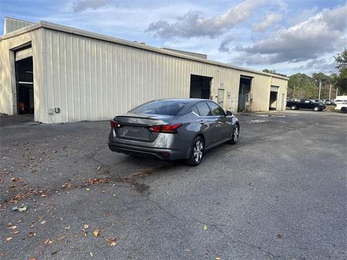 2024 Nissan Altima S FWD