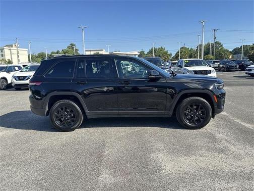 2024 Jeep Grand Cherokee Altitude