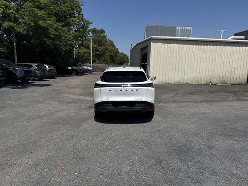 Everest White Pearl Tricoat 2026 Nissan Murano Platinum