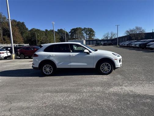 2016 Porsche Cayenne Cayenne