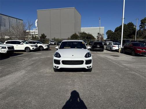 2016 Porsche Cayenne Cayenne