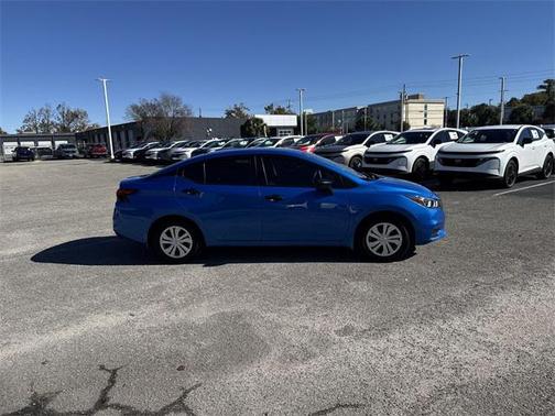 2022 Nissan Versa 1.6 S