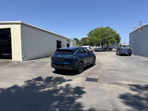 Aurora Blue Pearl Metallic 2026 Nissan Murano Platinum