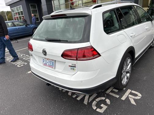 2018 Volkswagen Golf Alltrack TSI SEL