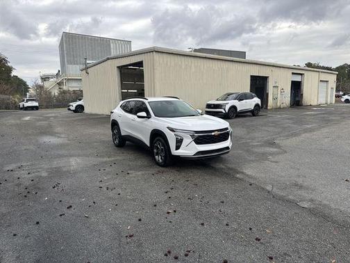 2024 Chevrolet Trax LT