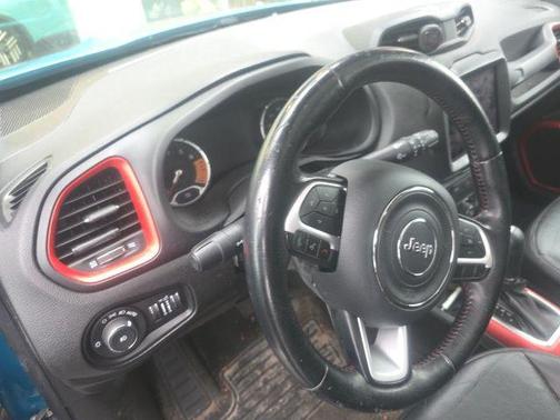 2020 Jeep Renegade Trailhawk