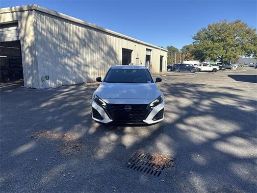 2024 Nissan Altima SR FWD