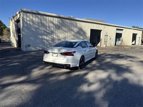 2024 Nissan Altima SR FWD