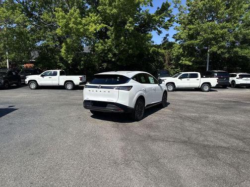Everest White Pearl Tricoat 2026 Nissan Murano Platinum