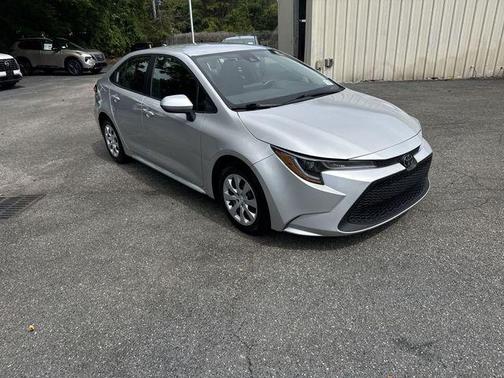 Classic Silver Metallic 2022 Toyota Corolla LE