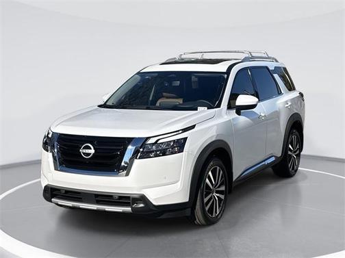 2025 Nissan Pathfinder Platinum 4WD