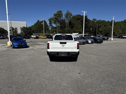 2026 Nissan Frontier S