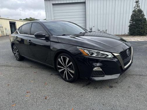 2021 Nissan Altima SR VC-Turbo FWD