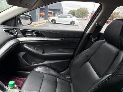 2023 Nissan Maxima SV Xtronic CVT