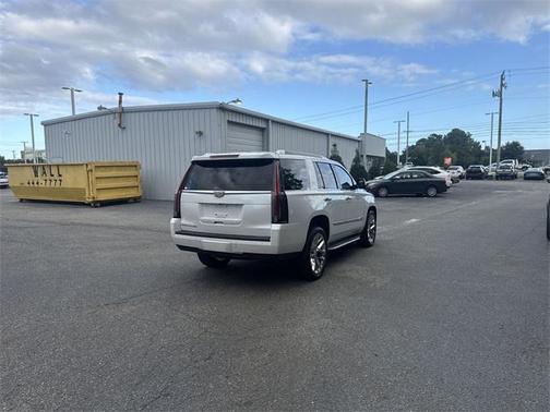 2016 Cadillac Escalade Luxury