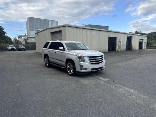 2016 Cadillac Escalade Luxury