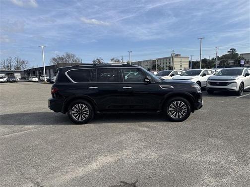 2024 Nissan Armada SL 4WD