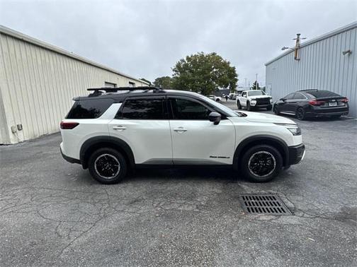 2024 Nissan Pathfinder Rock Creek 4WD