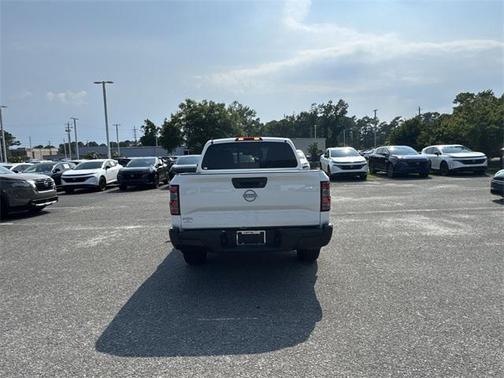 2025 Nissan Frontier S