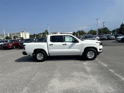 2025 Nissan Frontier S