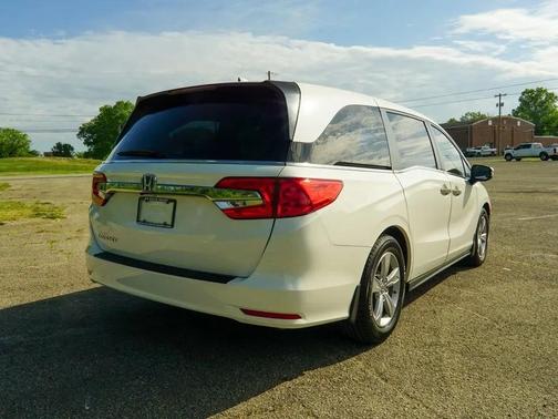 White Diamond Pearl 2019 Honda Odyssey EX-L