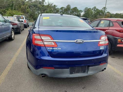 2013 Ford Taurus SEL