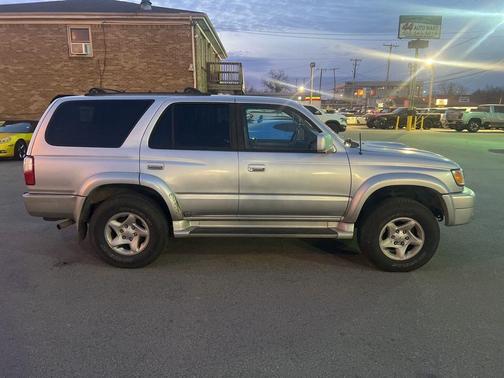 2001 Toyota 4Runner SR5