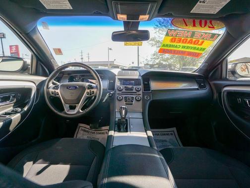 2017 Ford Taurus SEL