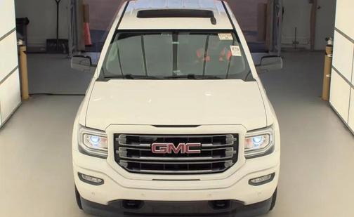 White 2017 GMC Sierra 1500 SLT