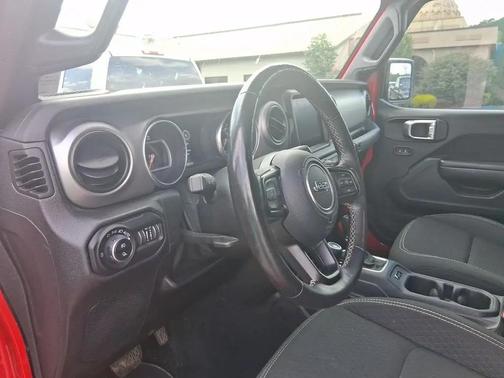 Firecracker Red Clearcoat 2021 Jeep Gladiator Sport