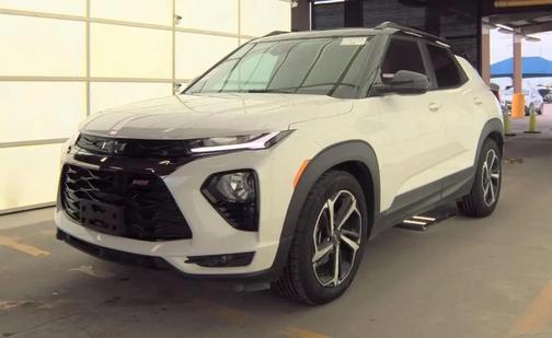 Iridescent Pearl Tricoat 2023 Chevrolet Trailblazer RS
