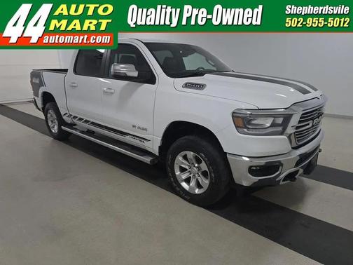 Bright White Clearcoat 2024 RAM 1500 Laramie
