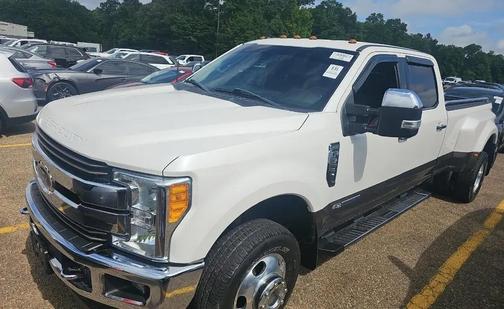 White 2017 Ford F-350 King Ranch