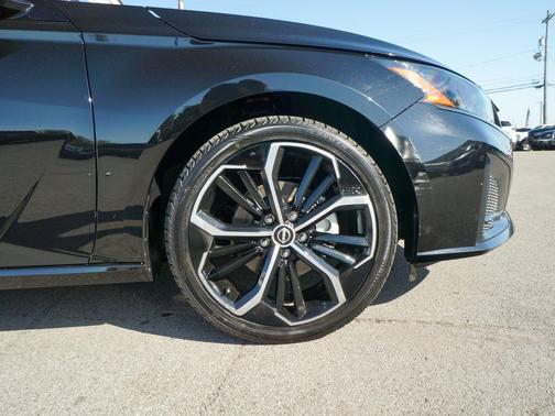 2023 Nissan Altima SR FWD